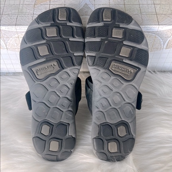 MERRELL Sandals Black Slip-on Sandals - Size 9 - Picture 9 of 10